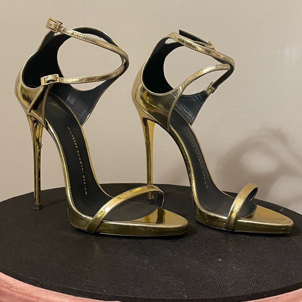 SOLD—Giuseppe Zanotti Darcie Heels
